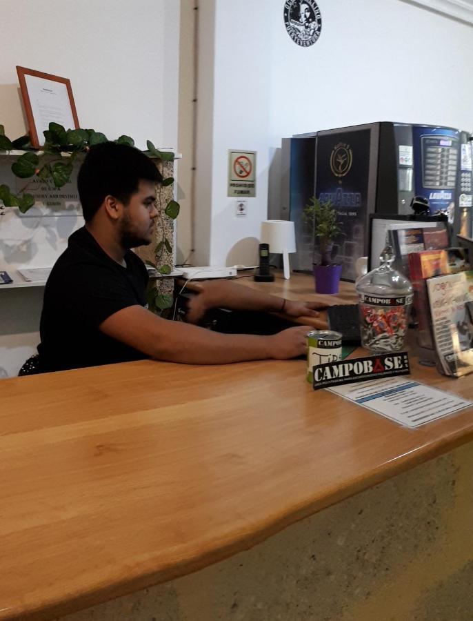 Campobase.Box Hostel El Medano  Bagian luar foto