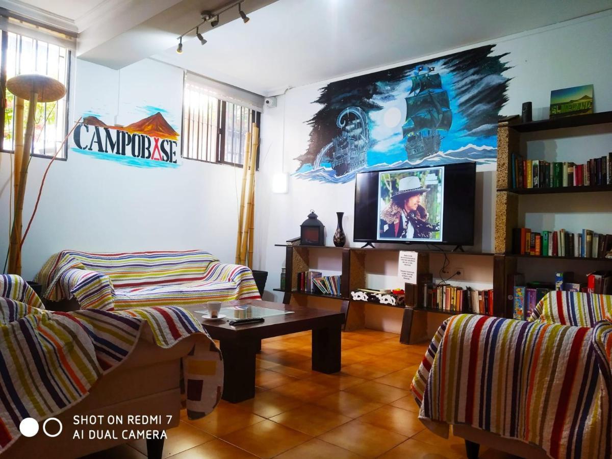 Campobase.Box Hostel El Medano  Bagian luar foto